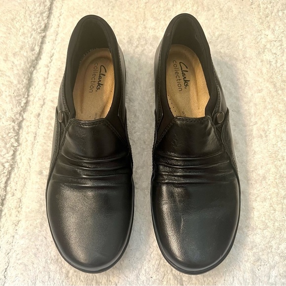 CLARKS Women's Cora Dusk Loafer ruched side button slip on comfort shoes 8.5M - Picture 4 of 10